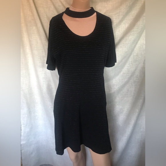 Cute, Vans dress with rainbow threading. - Picture 2 of 5